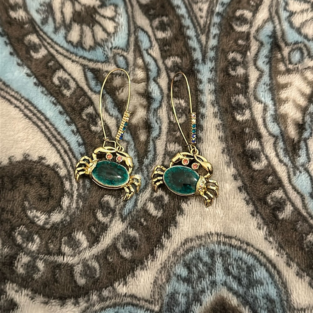 Betsy Johnson crab earrings